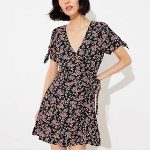 LOFT Plus Ditzy Floral Romper - LIKE NEW
